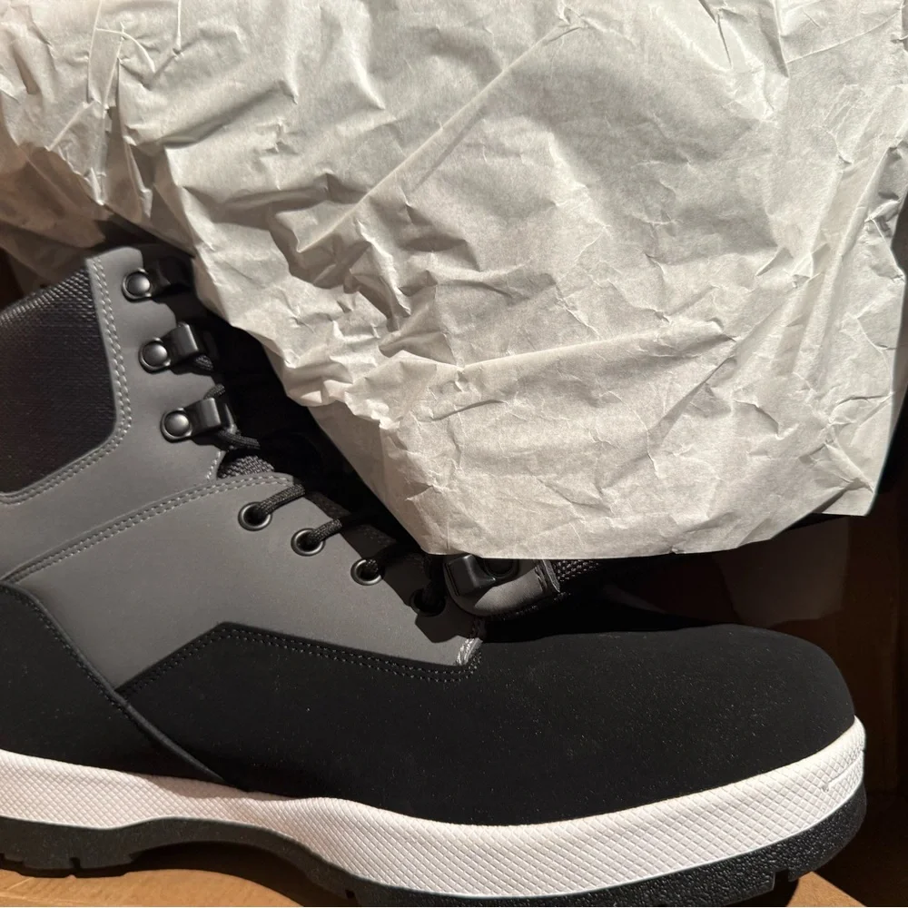 K1X H1KE Plus hike boots. MENS SIZE 12 New in the box